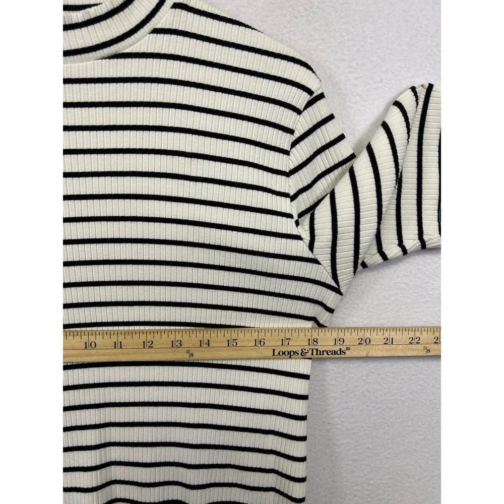 Old Navy Parisian Chic Womens XL White Black Striped Ribbed Mock Neck Top